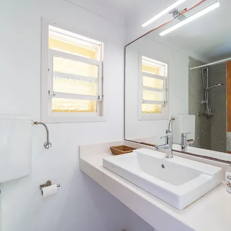 Casa Morant In Front Of The Sea בקתה *