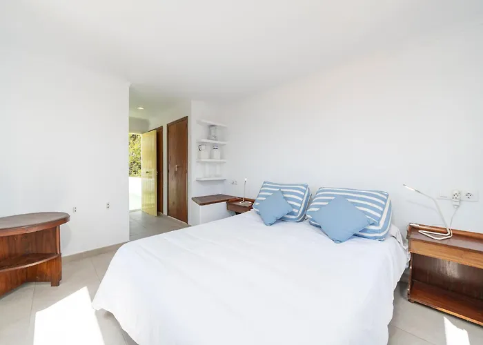 Casa Morant In Front Of The Sea בקתה קאלה ראטג'אדה