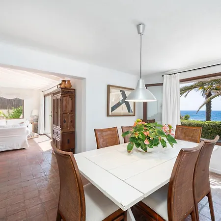 Casa Morant In Front Of The Sea